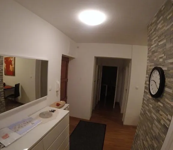 Apartment Panorama *